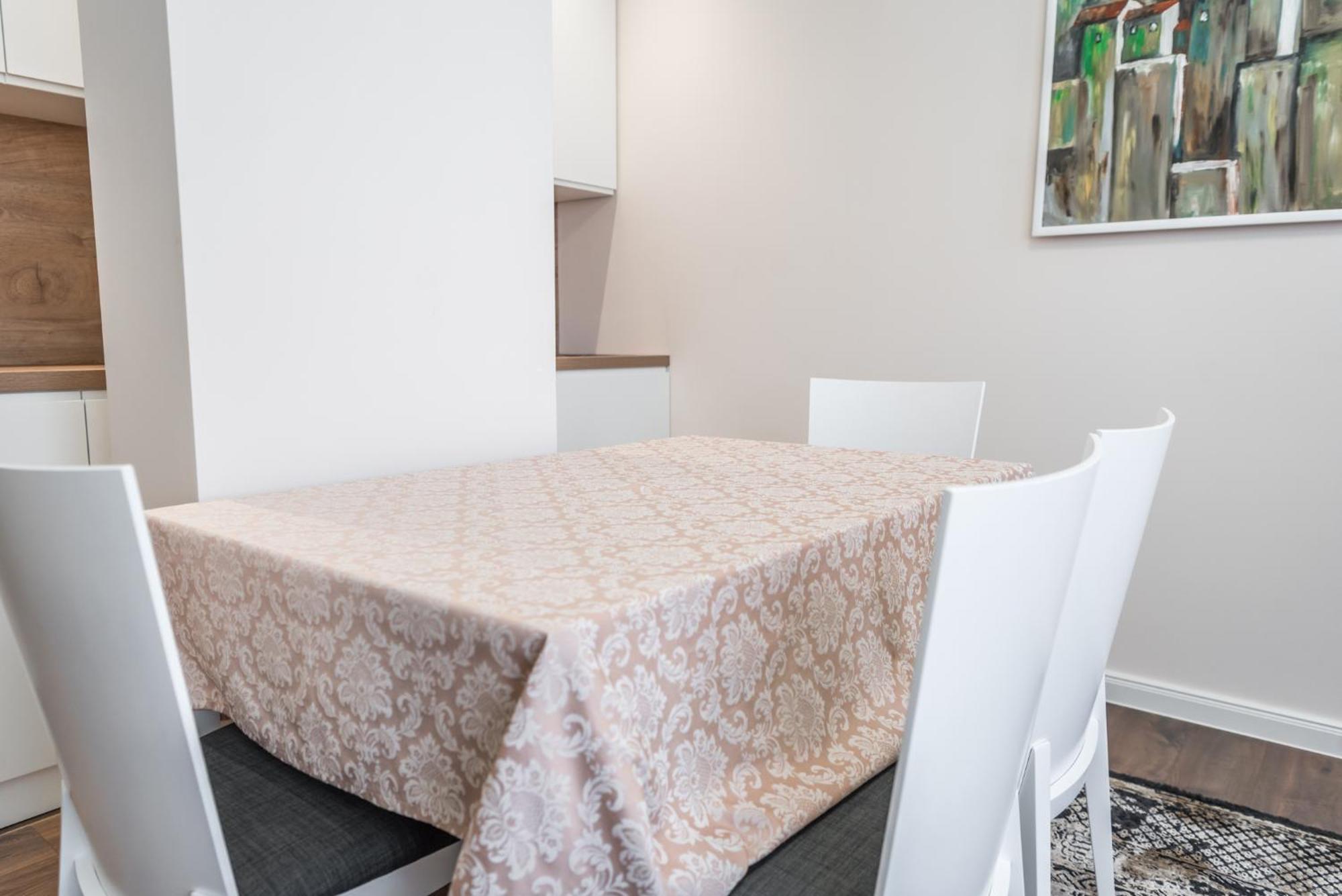 Sky Apartments Dıraç Dış mekan fotoğraf