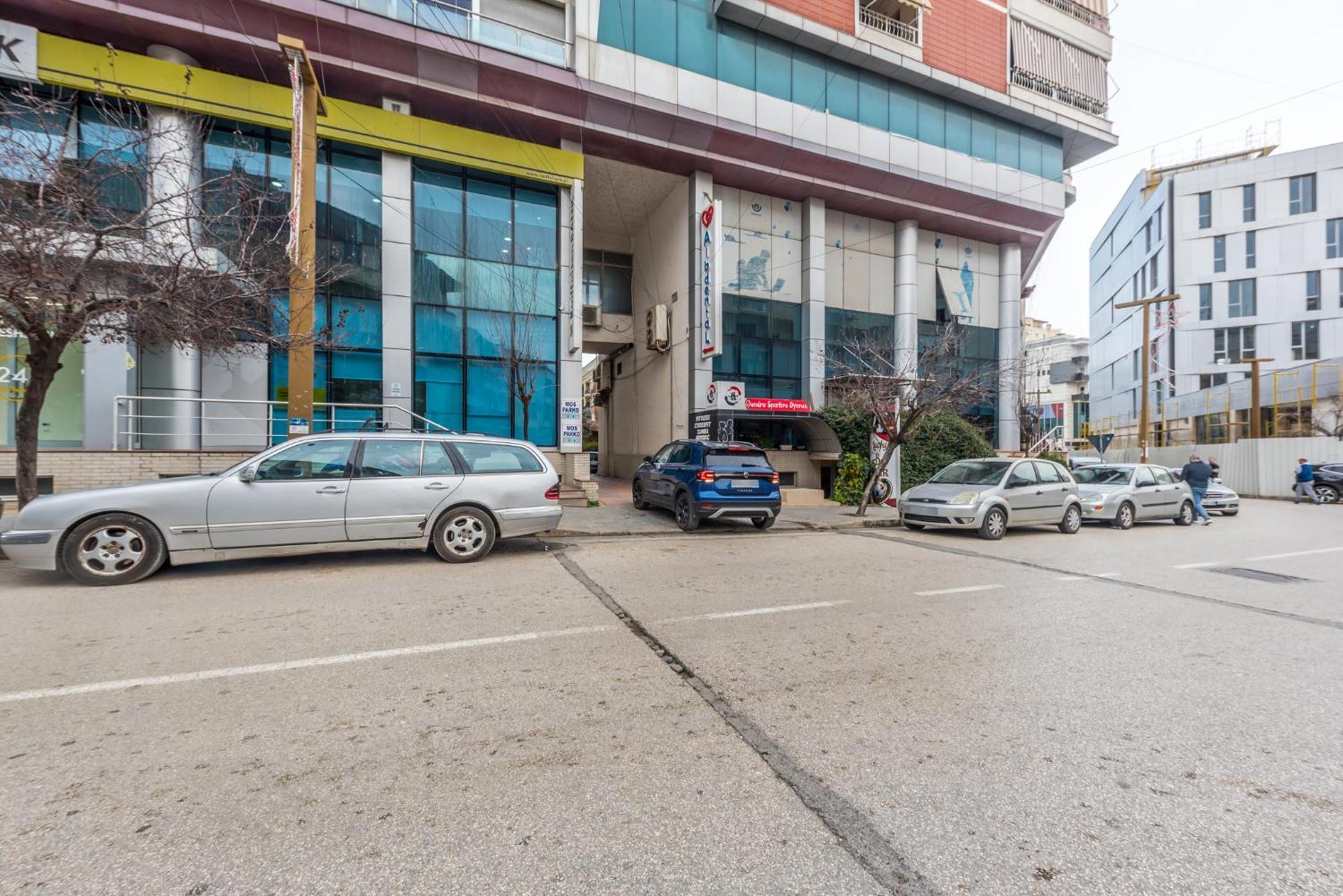 Sky Apartments Dıraç Dış mekan fotoğraf